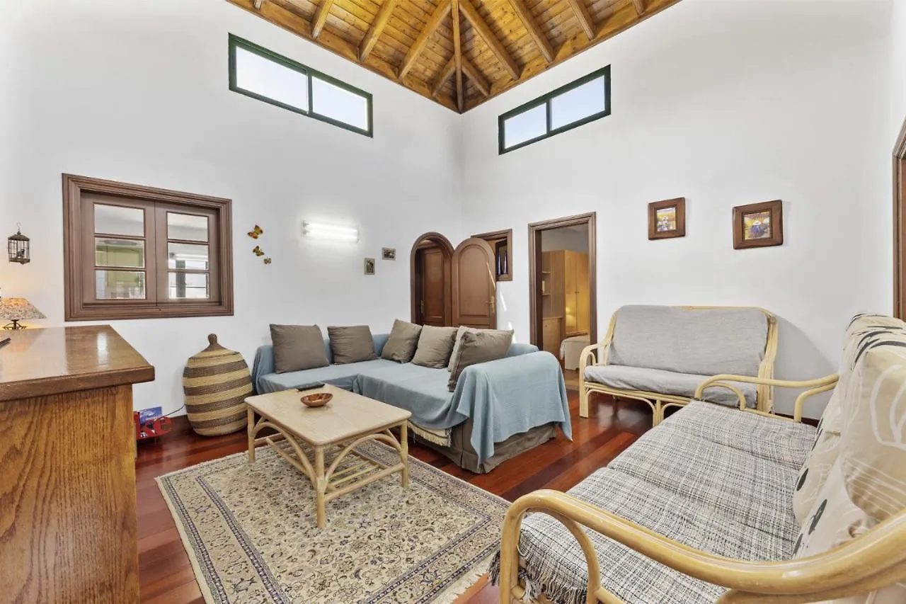 Villa Laura Guatiza 0*,
